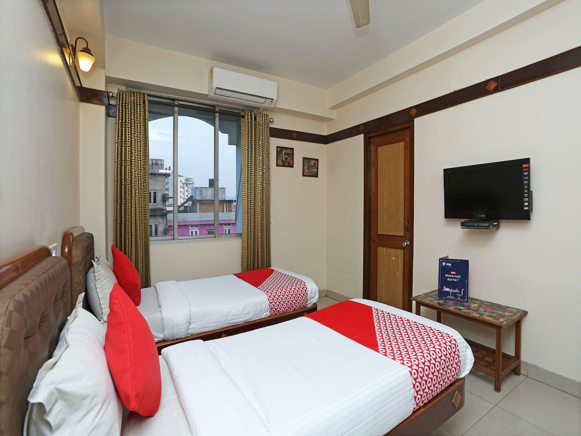 Hotel Amrit Regency Guwahati Bagian luar foto