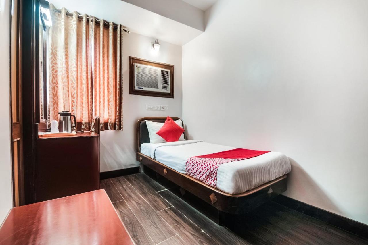 Hotel Amrit Regency Guwahati Bagian luar foto